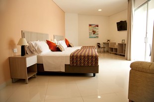 Habitación Triple - Santa Sofía Hotel - Puerto Salgar, Cundinamarca - image - 3